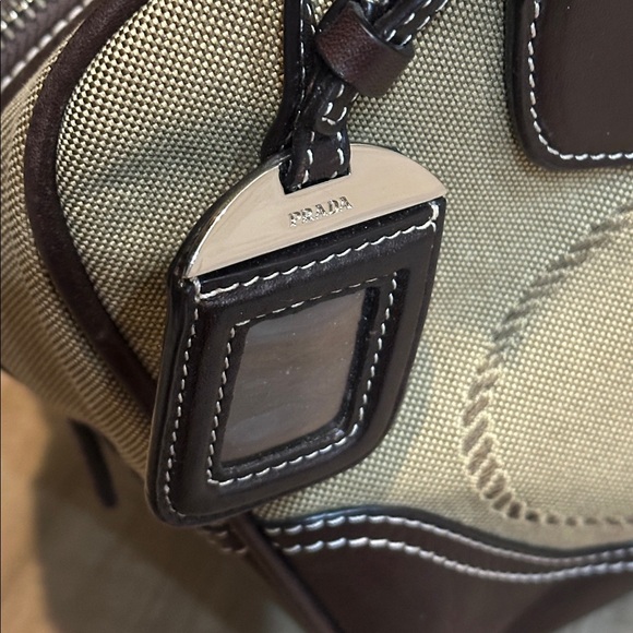 Prada Milano Vintage Bag With Silver Lock - Picture 5 of 11